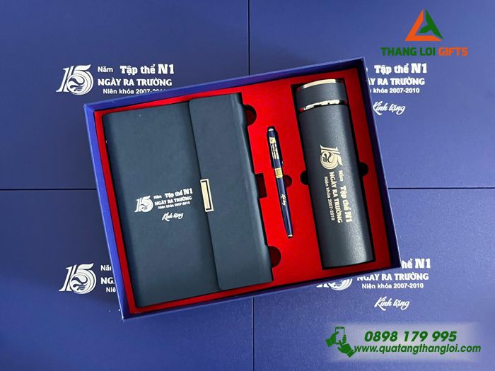 GIFTSET - Bộ Quà Tặng (Sổ+ Bình+ Bút) Màu Xanh - In Khắc Logo Kỷ Niệm 15 Năm Ngày Ra Trường