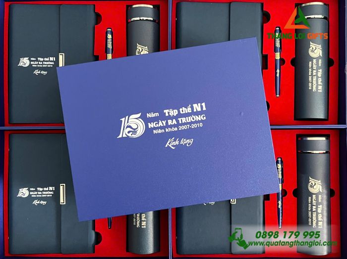 GIFTSET - Bộ Quà Tặng (Sổ+ Bình+ Bút) Màu Xanh - In Khắc Logo Kỷ Niệm 15 Năm Ngày Ra Trường