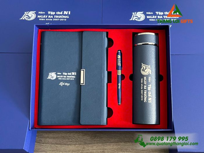 GIFTSET - Bộ Quà Tặng (Sổ+ Bình+ Bút) Màu Xanh - In Khắc Logo Kỷ Niệm 15 Năm Ngày Ra Trường