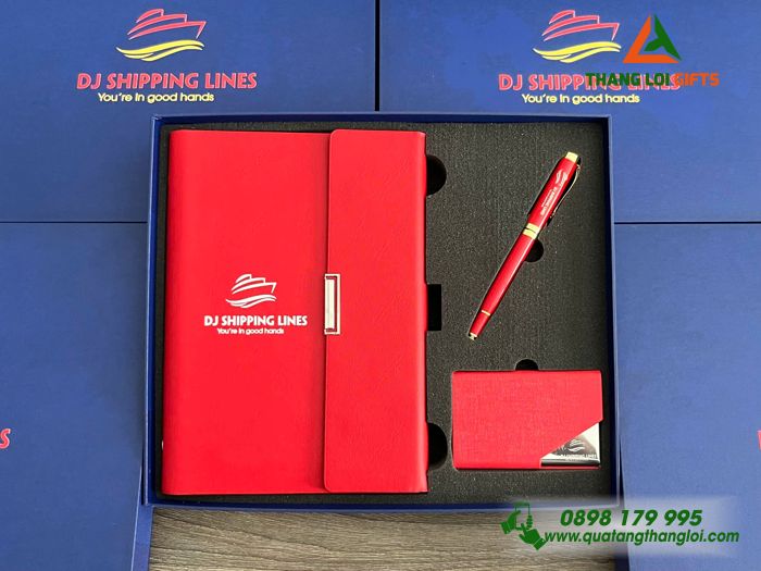 Bộ Quà Tặng (Sổ+ Hộp Namecard+ Bút) Màu Đỏ - In Khắc Logo Doanh Nghiệp DJ SHIPPING LINES