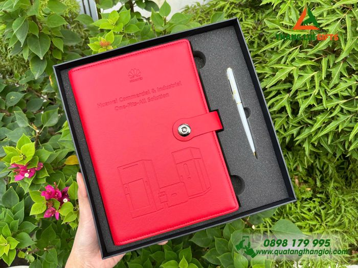 Combo Quà Tặng (Sổ Tay Bìa Còng & Bút Ký) - In Khắc Logo Thương Hiệu HUAWEI