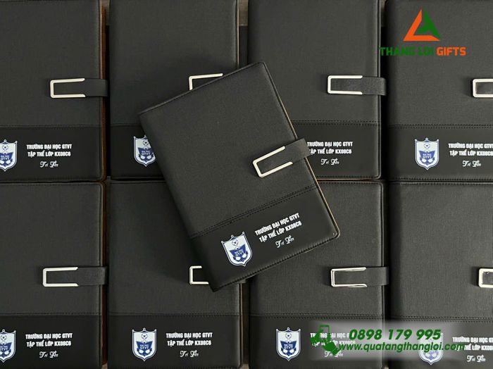 Sổ Tay Bìa Còng Màu Đen - In Logo Trường Đại học Giao Thông Vận Tải