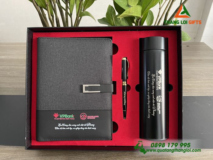 Set Quà Tặng (Sổ+ Bình+ Bút) Màu Đen - In Khắc Logo Ngân Hàng VPBank