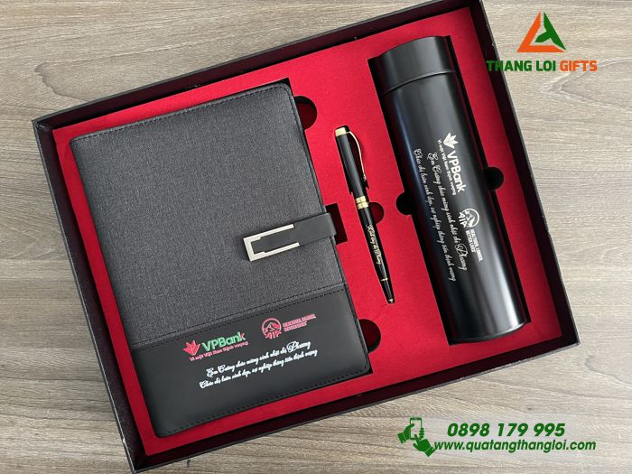 Set Quà Tặng (Sổ+ Bình+ Bút) Màu Đen - In Khắc Logo Ngân Hàng VPBank