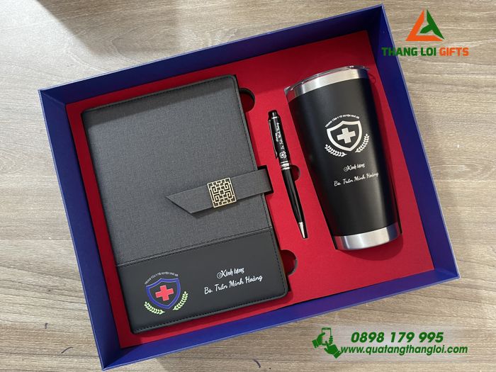 Bộ Quà Tặng (Sổ+ Ly+ Bút) Màu Đen - In Khắc Logo Trung Tâm Y Tế