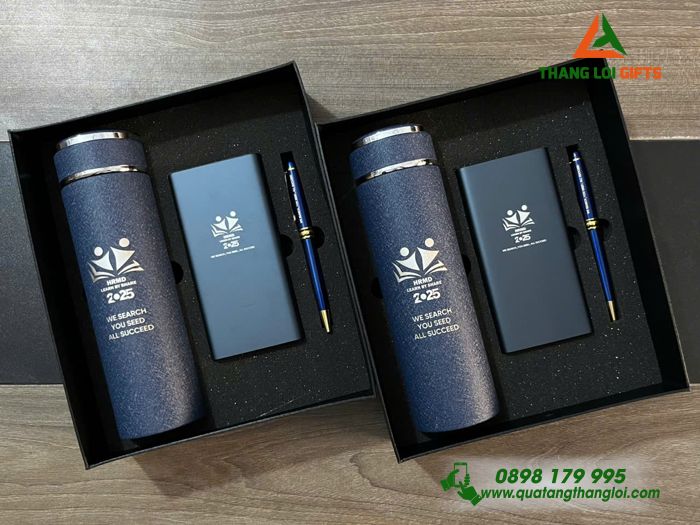 Combo Quà Tặng (Bình+ Pin+ Bút) Màu Xanh - In Khắc Logo HRMD Làm Quà Tặng Nhân Viên
