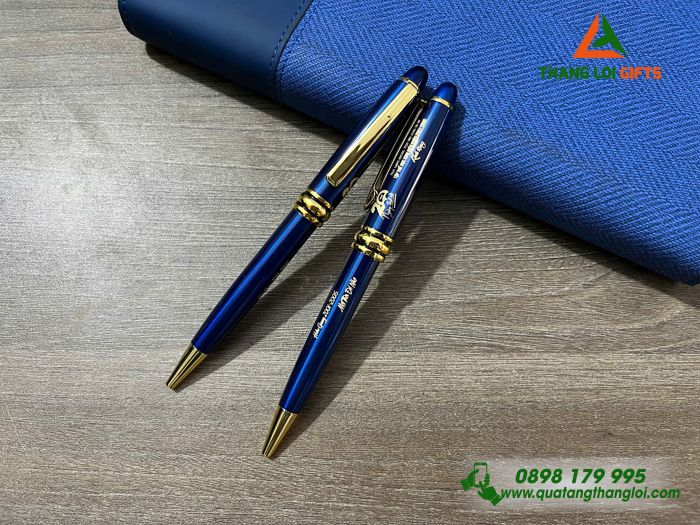 Bút Ký Kim Loại Xoay Màu Xanh Khoen Vàng - Khắc Logo 20 Năm Trường THCS Hiếu Giang
