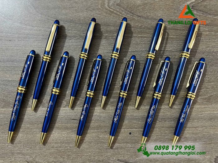Bút Ký Kim Loại Xoay Màu Xanh Khoen Vàng - Khắc Tên Làm Quà Tặng Lế Tri Ân & Trưởng Thành