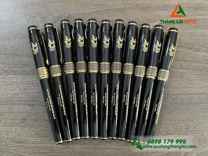 Bút Ký Kim Loại Khoen Tổ Ong - Khắc Logo 20 Năm Trường THPT Nguyễn Văn Tố
