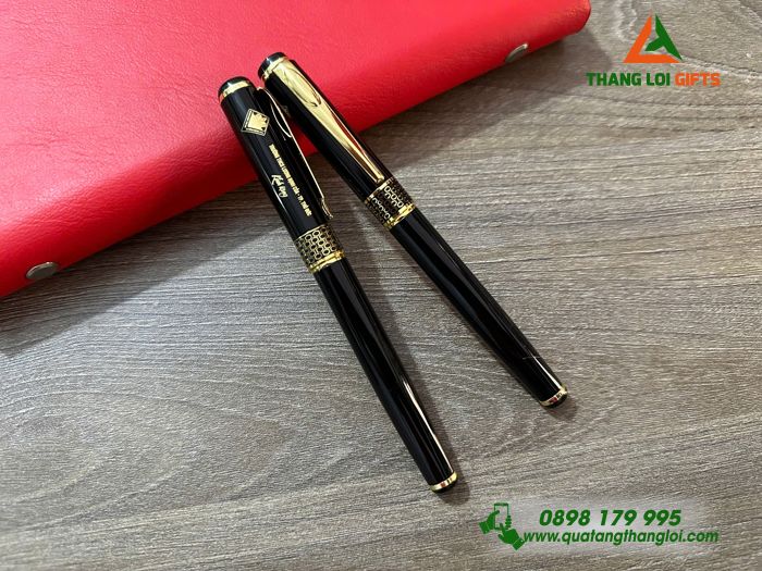 Bút Ký Kim Loại Màu Đen Khoen Vàng - Khắc Logo Trường THCS Lương Định Của