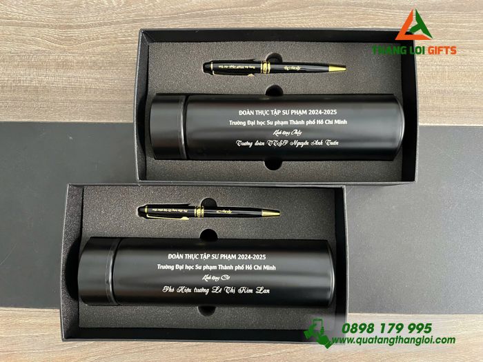 Set Quà Tặng (Bình Giữ Nhiệt & Bút Ký) Màu Đen - In Khắc Logo Trường Đại Học Sư Phạm TP.HCM