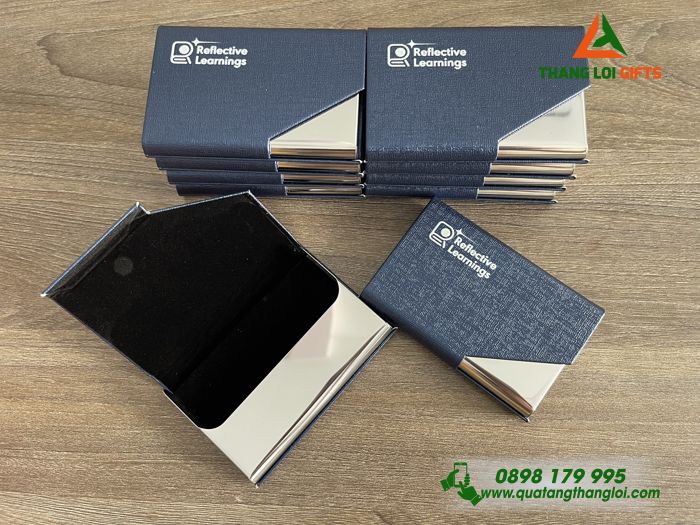 Hộp Đựng Namecard Vát Cạnh Màu Xanh - In Khắc Logo Reflective Learnings