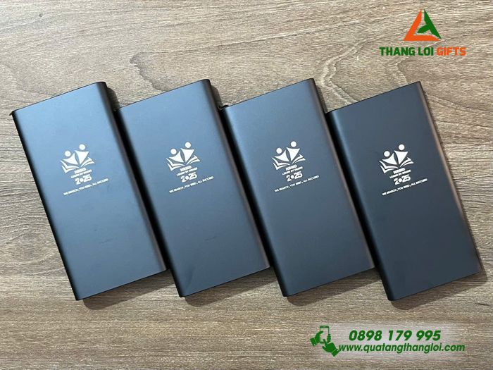 Pin Sạc Dự Phòng Xiaomi 10.000mAh - Khắc Logo HRDM Làm Quà Tặng Nhân Viên