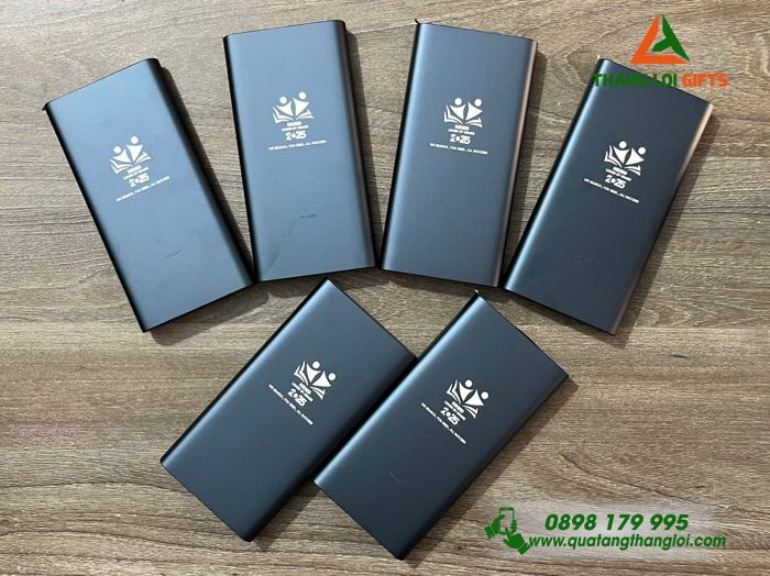 Pin Sạc Dự Phòng Xiaomi 10.000mAh - Khắc Logo HRMD Làm Quà Tặng Nhân Viên