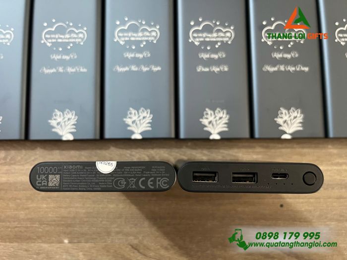 Pin Sạc Dự Phòng Xiaomi 10.000mAh - Khắc Tên Làm Quà Tặng Thầy Cô Giáo
