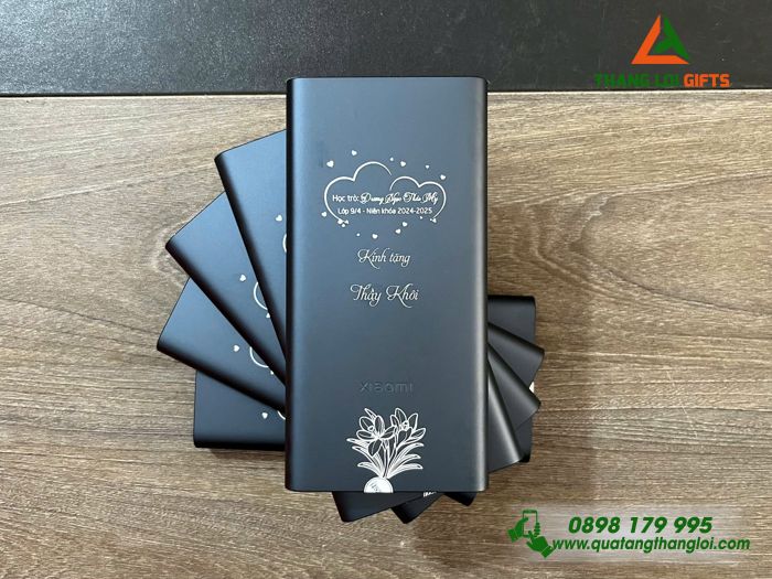 Pin Sạc Dự Phòng Xiaomi 10.000mAh - Khắc Tên Làm Quà Tặng Thầy Cô Giáo