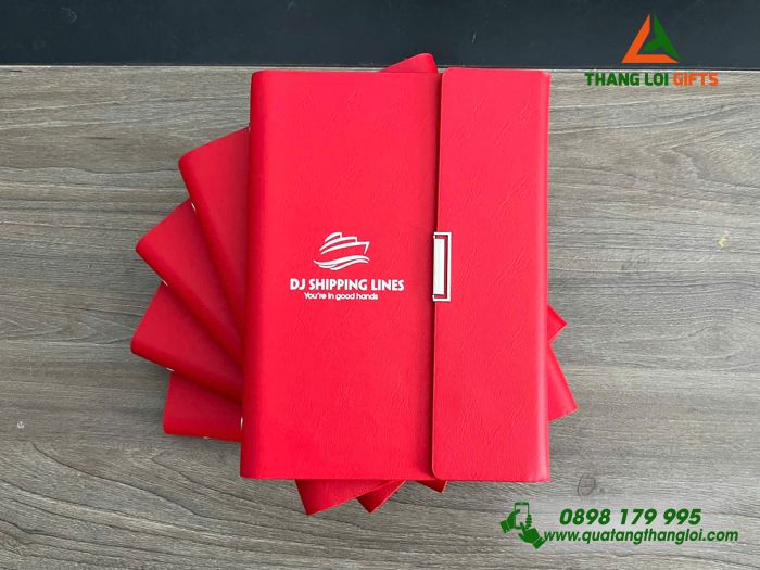 Sổ Tay Bìa Còng Gập 3 Màu Đỏ - In Logo Doanh Nghiệp DJ SHIPPING LINES