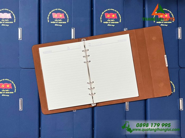 Sổ Tay Bìa Còng Gập 3 Màu Xanh - In Logo Làm Quà Tặng Đại Hội Đảng Bộ Công An