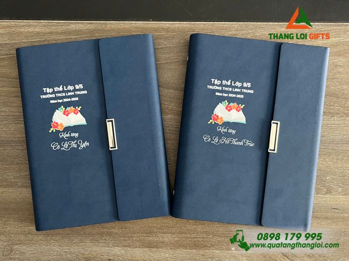 Sổ Tay Bìa Còng Gập 3 Màu Xanh - In Tên Trường THCS Linh Trung