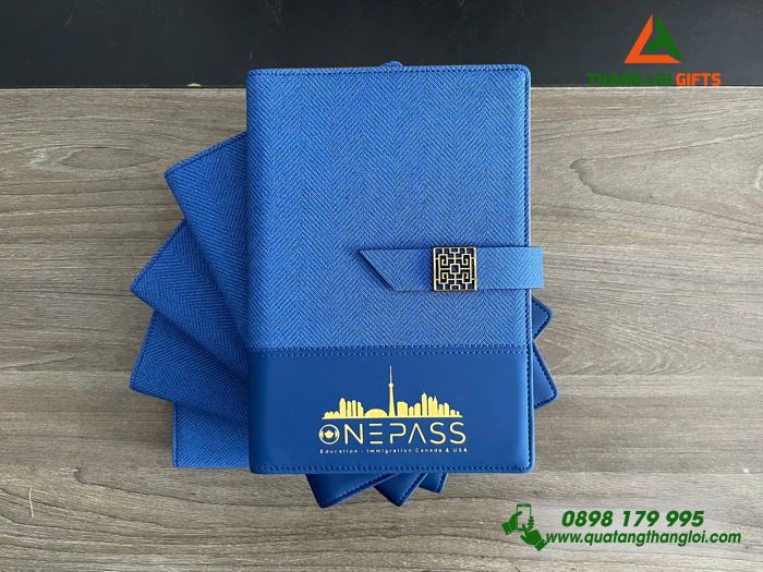 Sổ Tay Bìa Còng Màu Xanh - Ép Kim Logo Doanh Nghiệp ONEPASS