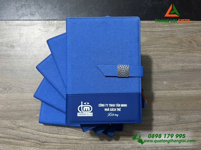 Sổ Tay Bìa Còng Màu Xanh - In Logo Doanh Nghiệp Tân Minh