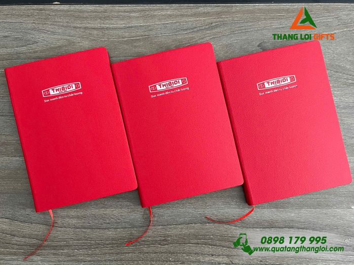 Sổ Tay Dán Gáy Màu Đỏ - Ép Kim Vàng Logo Doanh Nghiệp THIBIDI