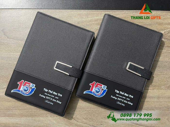 Sổ Tay Bìa Còng Màu Đen - In Logo Mừng 15 Năm Trường THPT B Kim Bảng