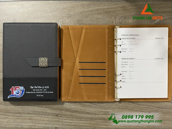 Sổ Tay Bìa Còng Màu Đen - In Logo Kỷ Niệm 15 Năm Trường ĐH KHXH&NV TP.HCM