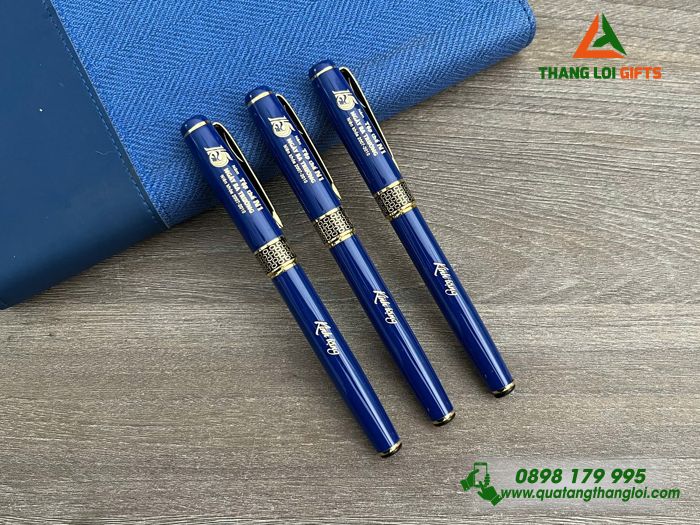 Bút Ký Kim Loại Khoen Hình Tổ Ong - Khắc Logo 15 Năm Ngày Ra Trường