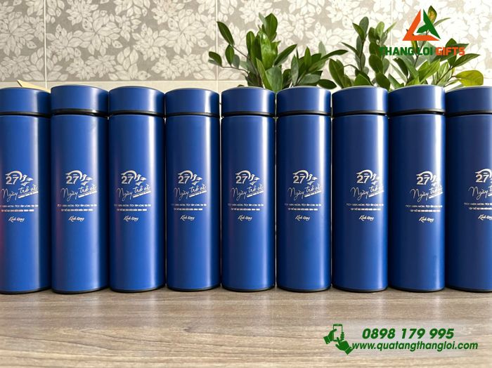 Bình Giữ Nhiệt Màu Xanh - Khắc Logo 27 Năm Ngày Trở Về Trường THCS Xà Bang