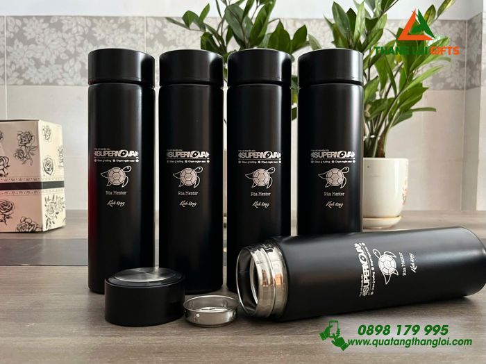 Bình Giữ Nhiệt Inox Màu Đen - Khắc Logo Trại Hè Nghiên Cứu SUPERNOVA