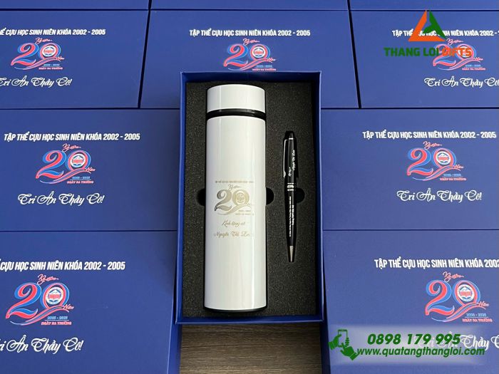 Combo Quà Tặng (Bình & Bút) - In Khắc Logo Kỷ Niệm 20 Năm Ra Trường Làm Quà Tri Ân