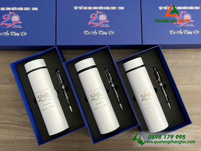 Combo Quà Tặng (Bình & Bút) - In Khắc Logo Kỷ Niệm 20 Năm Ra Trường Làm Quà Tri Ân