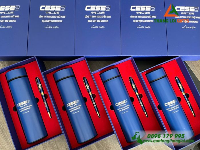 Bộ Quà Tặng (Bình Giữ Nhiệt & Bút Ký) Màu Xanh - In Khắc Logo Doanh Nghiệp CESE2
