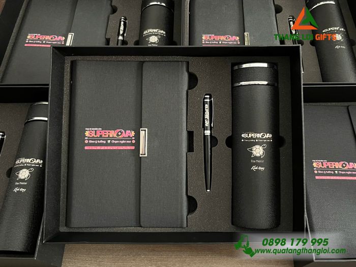 Set Quà Tặng Màu Đen (Sổ+ Bình+ Bút) - In Khắc Logo Trại Hè Nghiên Cứu SUPERNOVA