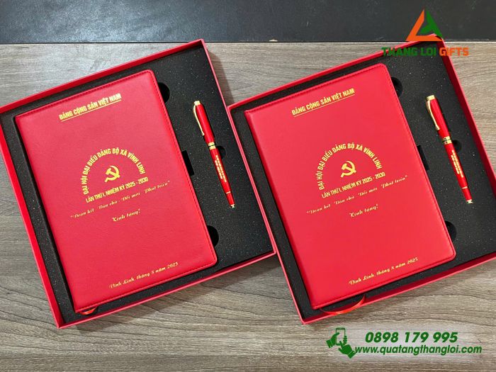 Set Quà Tặng (Sổ Tay Dán Gáy & Bút Ký) Màu Đỏ - In Khắc Logo Đảng Làm Quà Đại Hội Đảng Bộ Xã Vĩnh Linh
