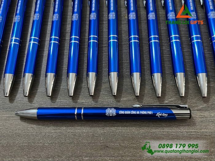Bút Bi Kim Loại Màu Xanh - Khắc Logo Công Đoàn Công An