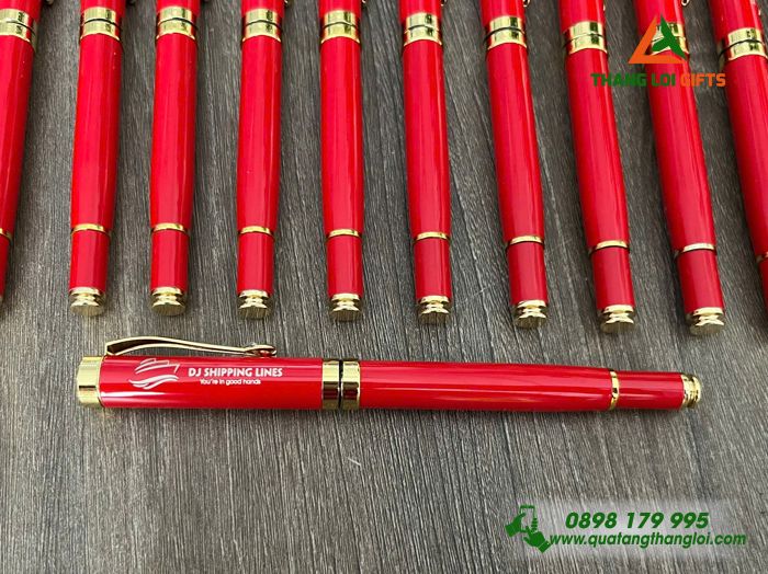 Bút Ký Kim Loại Xoay Màu Đen Khoen Vàng - Khắc Tên Đại Hội Đảng Bộ