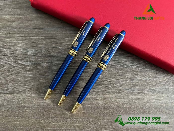 Bút Ký Kim Loại Xoay Màu Xanh Khoen Vàng - Khắc Logo Chi Bộ Công An Phường Tân Hưng Thuận