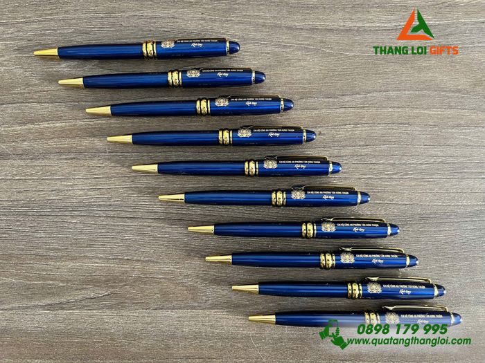 Bút Ký Kim Loại Xoay Màu Xanh Khoen Vàng - Khắc Logo Chi Bộ Công An Phường Tân Hưng Thuận
