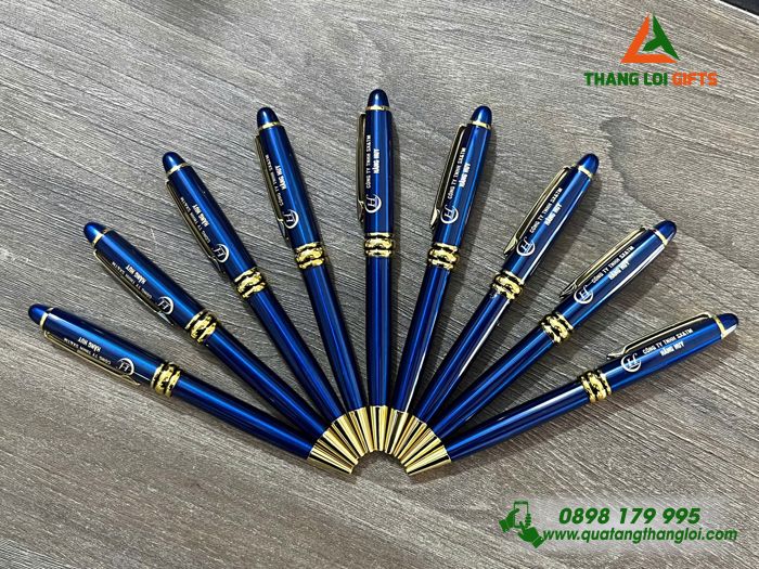 Bút Ký Kim Loại Xoay Màu Xanh Khoen Vàng - Khắc Logo Doanh Nghiệp Hằng Huy