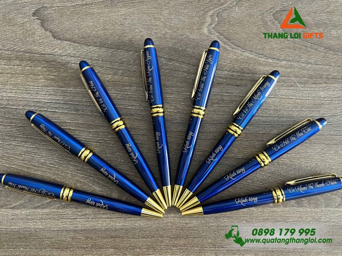 Bút Ký Kim Loại Xoay Màu Xanh Khoen Vàng - Khắc Tên Thầy Cô Giáo