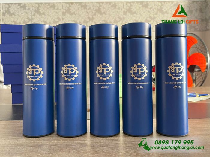 Bình Giữ Nhiệt Màu Xanh - Khắc Logo Doanh Nghiệp Sơn Hà Phố