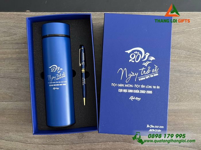 Combo Quà Tặng (Bình Giữ Nhiệt & Bút Ký) Màu Xanh - In Khắc Logo Kỷ Niệm 20 Năm Ngày Ra Trường Trường THPT Tân Châu