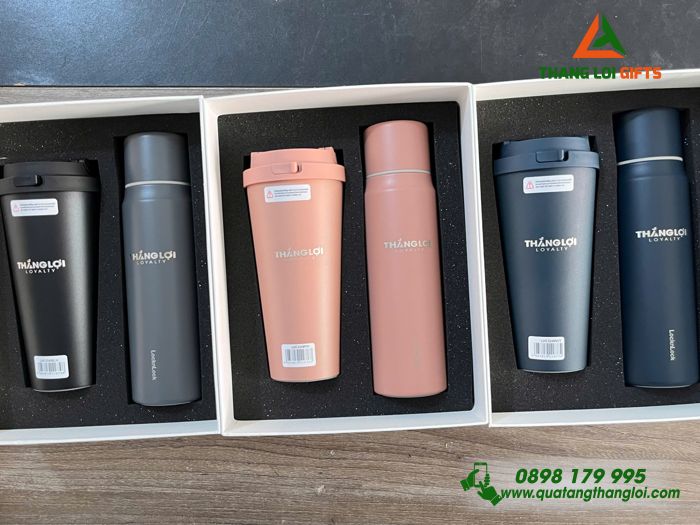Bộ Quà Tặng (Bình Lock & Ly Lock) Màu Xanh - In Khắc Logo Doanh Nghiệp Thắng Lợi Loyalty