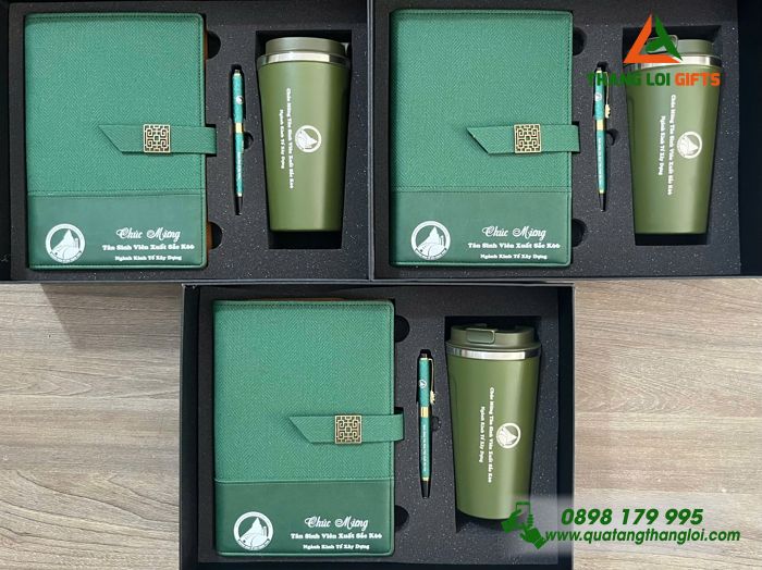 Giftset Bộ Quà Tặng (Sổ+ Ly+ Bút) Màu Xanh Lá - In Khắc Logo Trường Đại Học Giao Thông Vận Tải