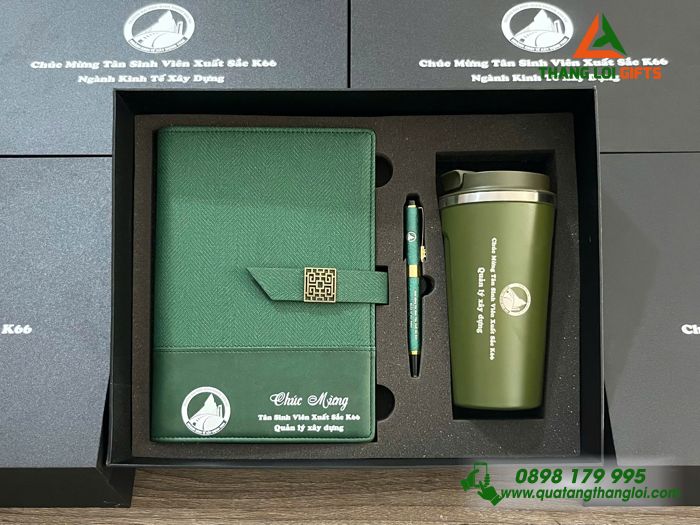 Giftset Bộ Quà Tặng (Sổ+ Ly+ Bút) Màu Xanh Lá - In Khắc Logo Trường Đại Học Giao Thông Vận Tải