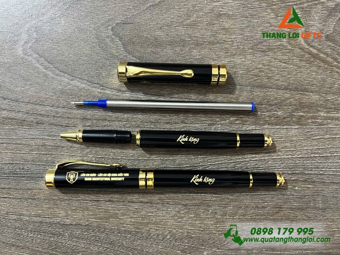 Bút Ký Kim Loại Màu Đen Khoen Vàng - Khắc Logo Trường Đại Học Kiến Trúc Hà Nội