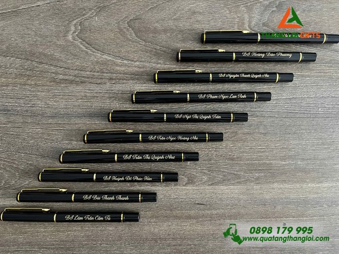 Bút Ký Kim Loại Màu Đen Khoen Vàng - Khắc Tên Làm Quà Tặng Tri Ân