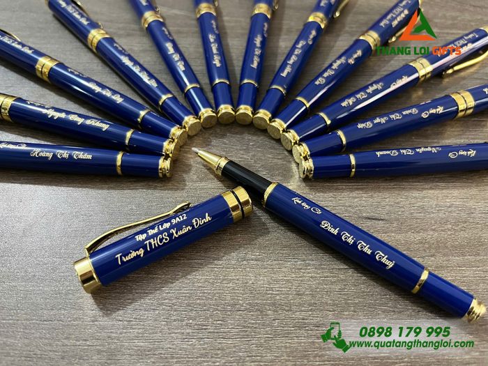 Bút Ký Kim Loại Màu Xanh Khoen Vàng - Khắc Tên Trường THCS Xuân Đỉnh